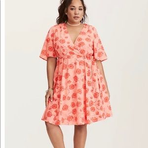 FLORAL PRINT GEORGETTE WRAP DRESS torrid Sz 16